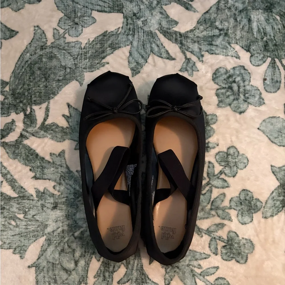 Wild Fable Black Ballet Flats with Bow - Picture 2 of 2